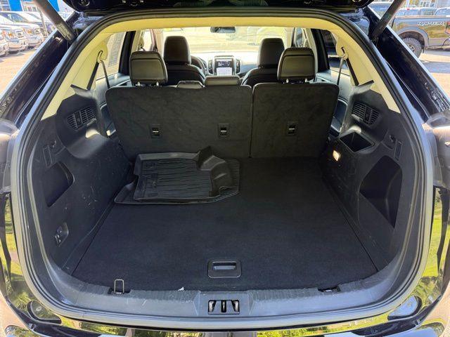 used 2022 Ford Edge car, priced at $25,295