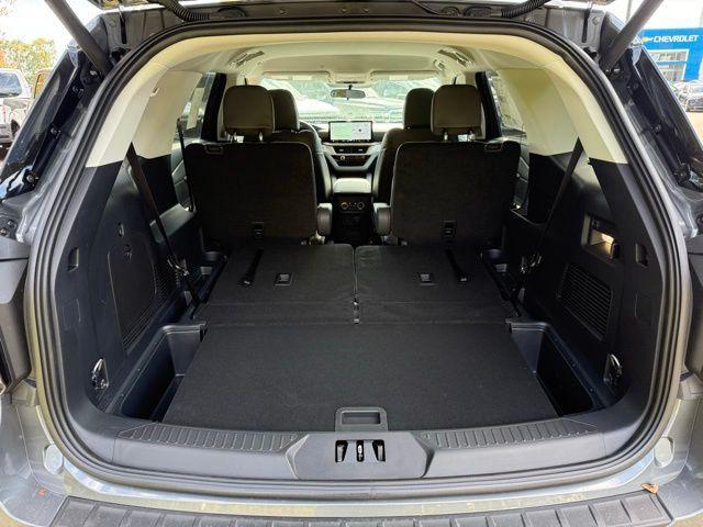 new 2025 Ford Explorer car, priced at $47,320