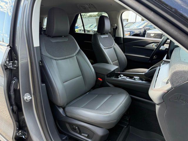new 2025 Ford Explorer car, priced at $47,320