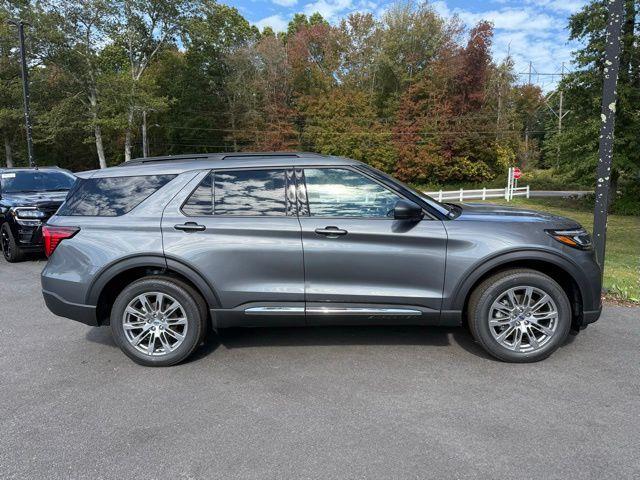 new 2025 Ford Explorer car, priced at $47,320