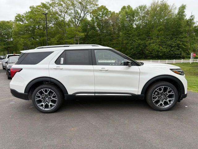 new 2025 Ford Explorer car, priced at $61,105