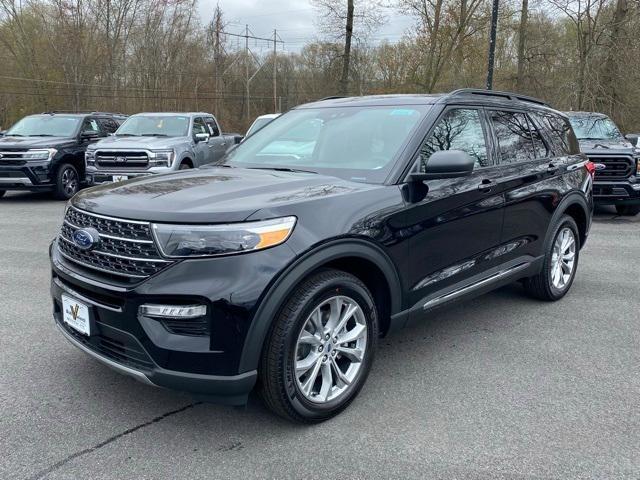 new 2024 Ford Explorer car, priced at $50,175