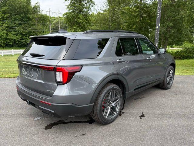 new 2025 Ford Explorer car, priced at $51,595