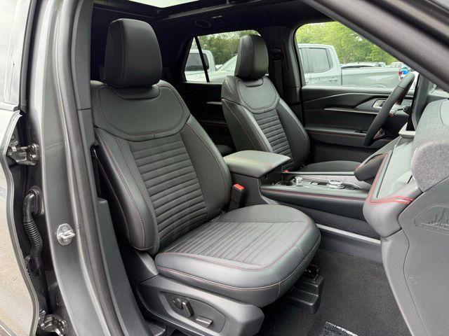 new 2025 Ford Explorer car, priced at $51,595
