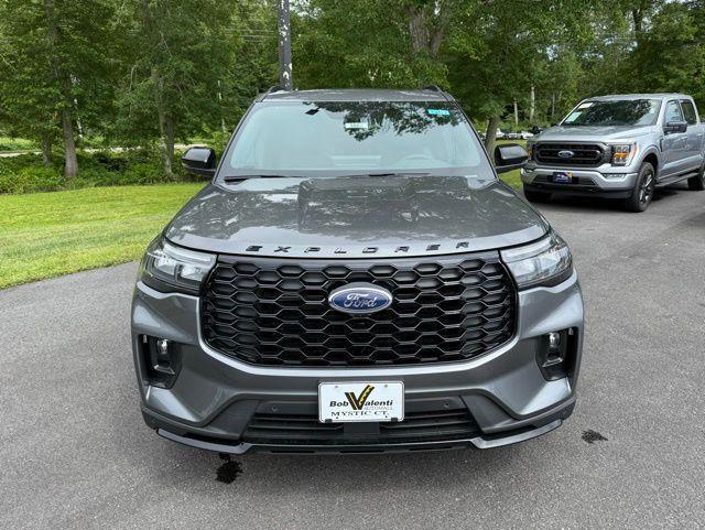 new 2025 Ford Explorer car, priced at $51,595