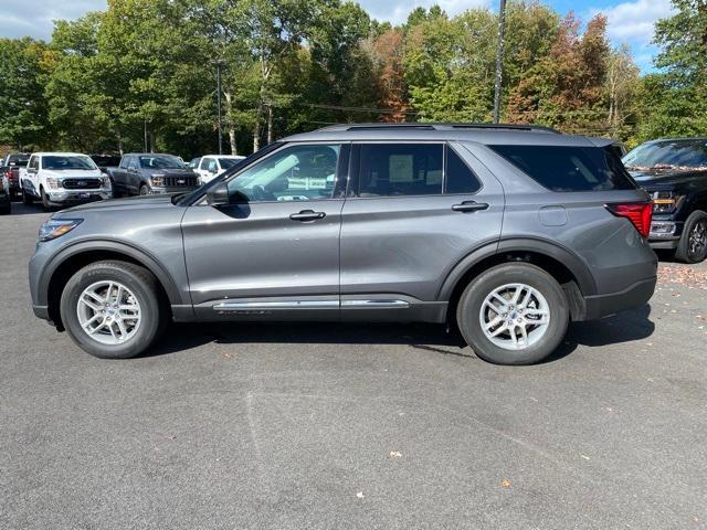 new 2025 Ford Explorer car