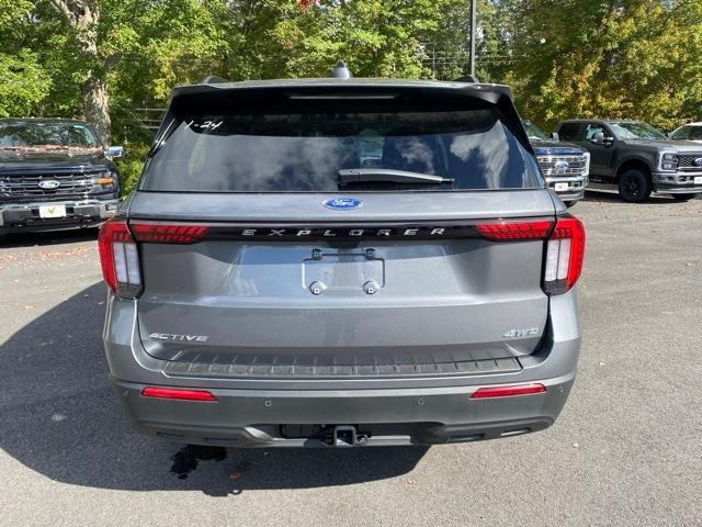 new 2025 Ford Explorer car