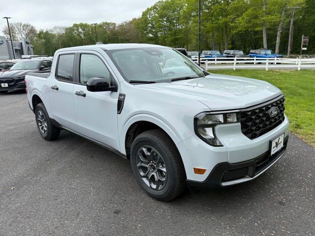new 2025 Ford Maverick car, priced at $35,095