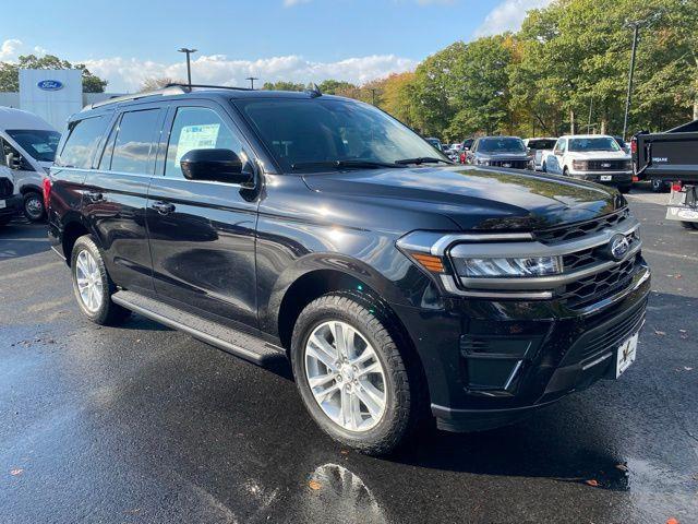 new 2024 Ford Expedition car, priced at $65,270