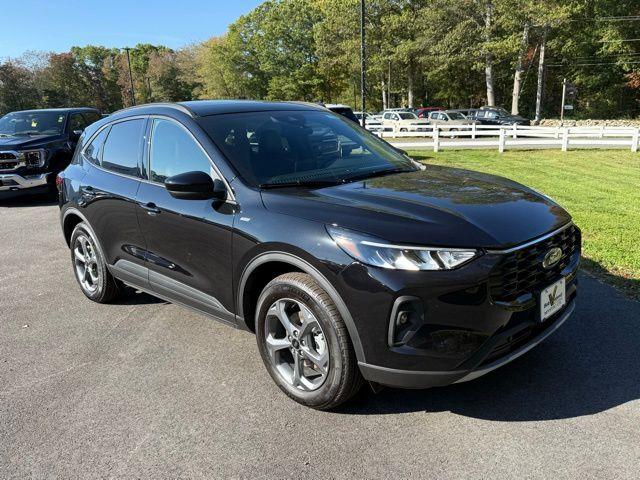 new 2025 Ford Escape car, priced at $33,365