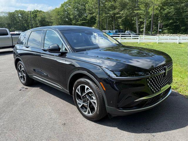 used 2024 Lincoln Nautilus car, priced at $48,395