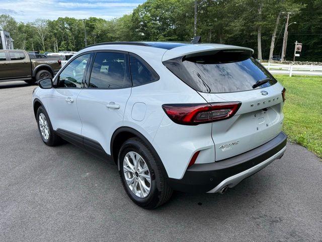 new 2025 Ford Escape car, priced at $31,970