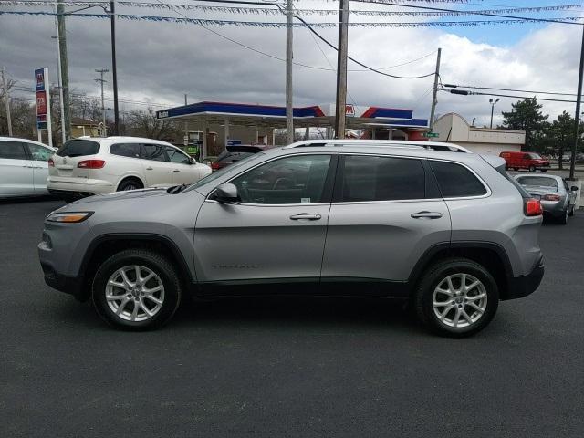 used 2016 Jeep Cherokee car, priced at $16,354