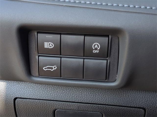 used 2023 Toyota Highlander car, priced at $32,995