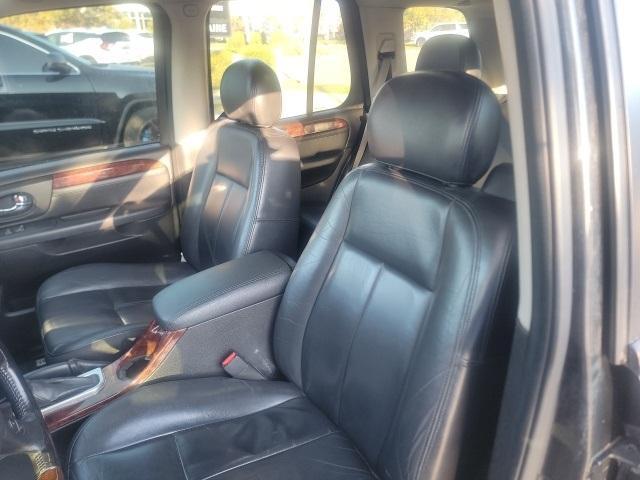 used 2007 GMC Envoy car, priced at $6,495