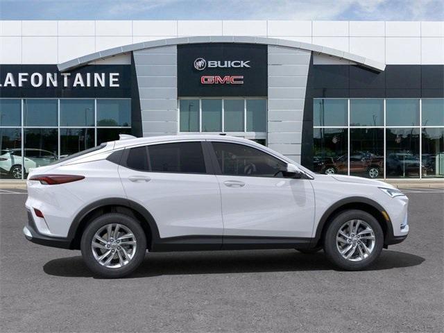 new 2025 Buick Envista car, priced at $24,137