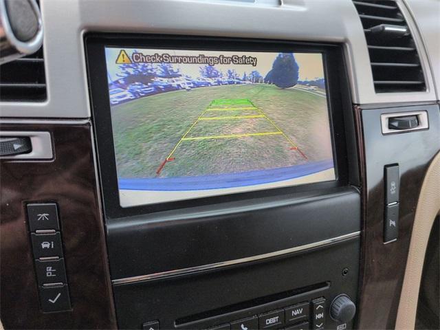 used 2014 Cadillac Escalade ESV car, priced at $14,495
