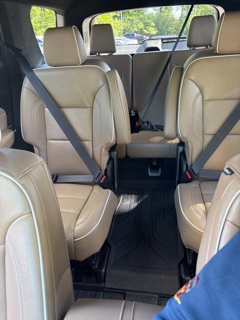 used 2022 Chevrolet Traverse car, priced at $35,995