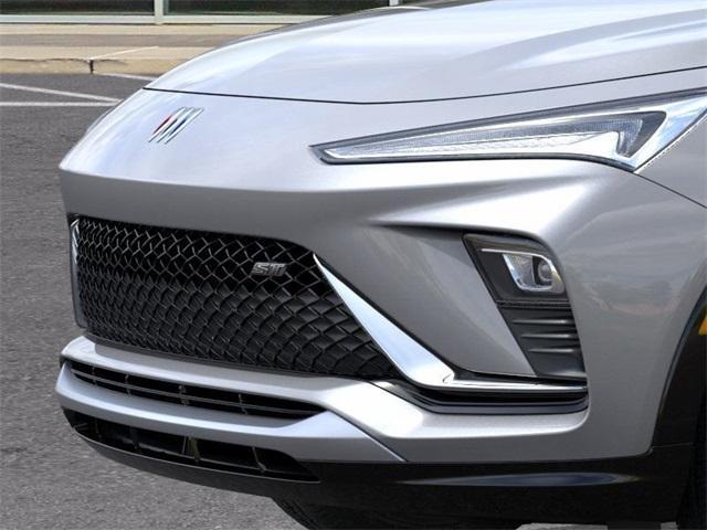 new 2025 Buick Envista car, priced at $25,525