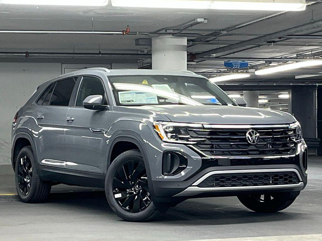 new 2026 Volkswagen Atlas Cross Sport car, priced at $49,652