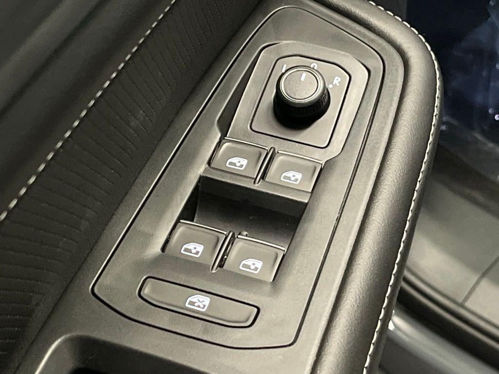 new 2026 Volkswagen Atlas Cross Sport car, priced at $49,652