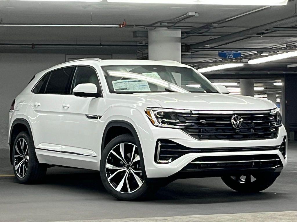 new 2026 Volkswagen Atlas Cross Sport car, priced at $57,205