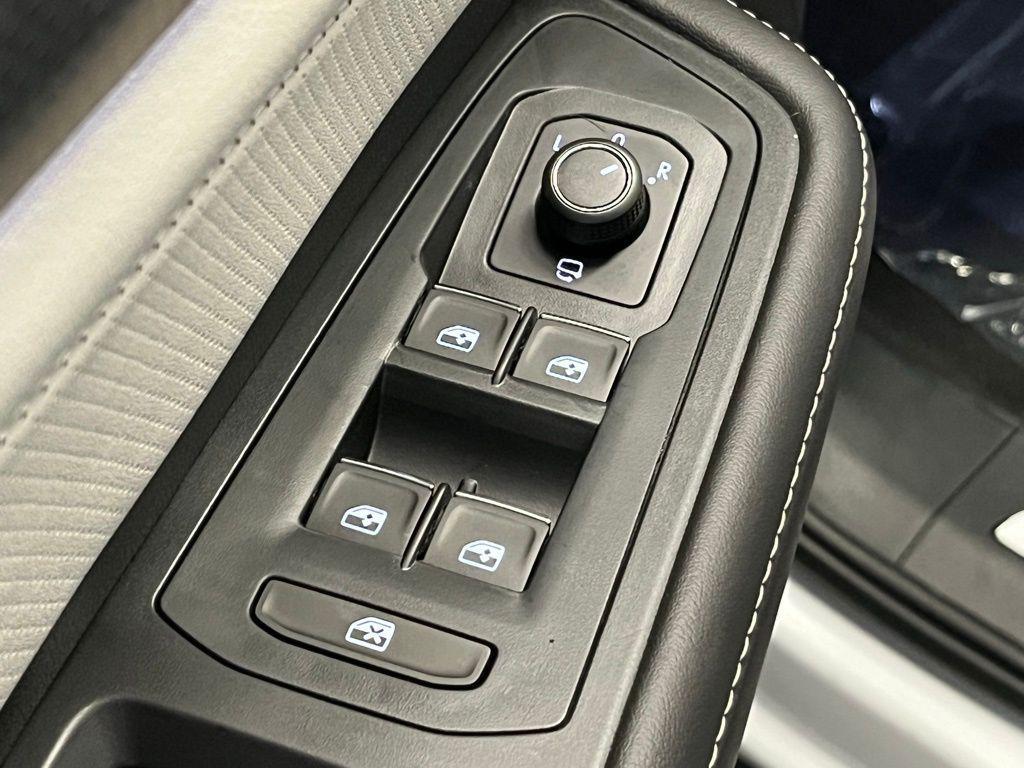 new 2026 Volkswagen Atlas Cross Sport car, priced at $57,205