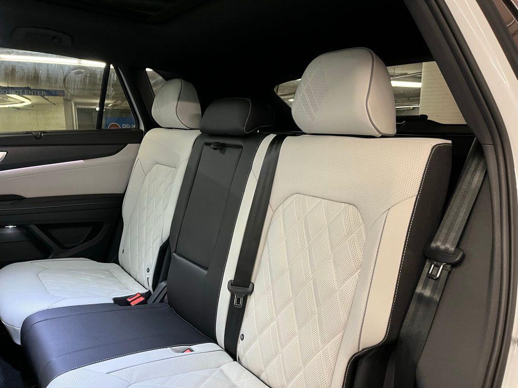 new 2026 Volkswagen Atlas Cross Sport car, priced at $57,205