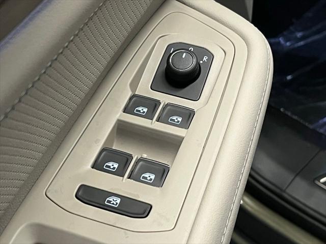 new 2025 Volkswagen Atlas car, priced at $47,222
