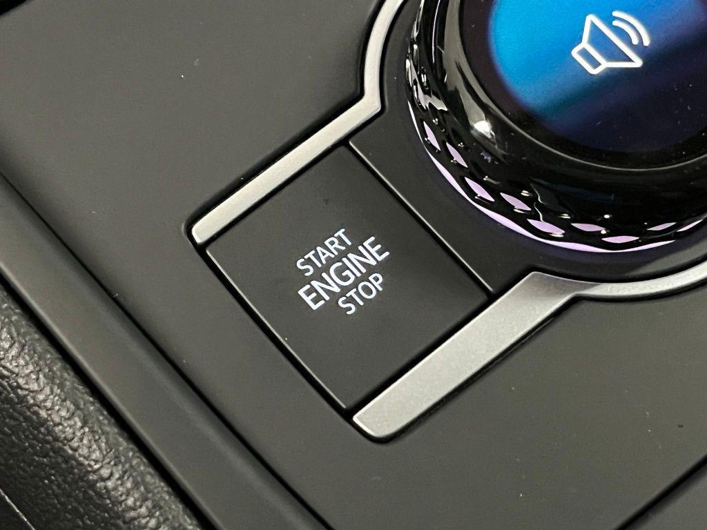 new 2025 Volkswagen Tiguan car, priced at $35,665