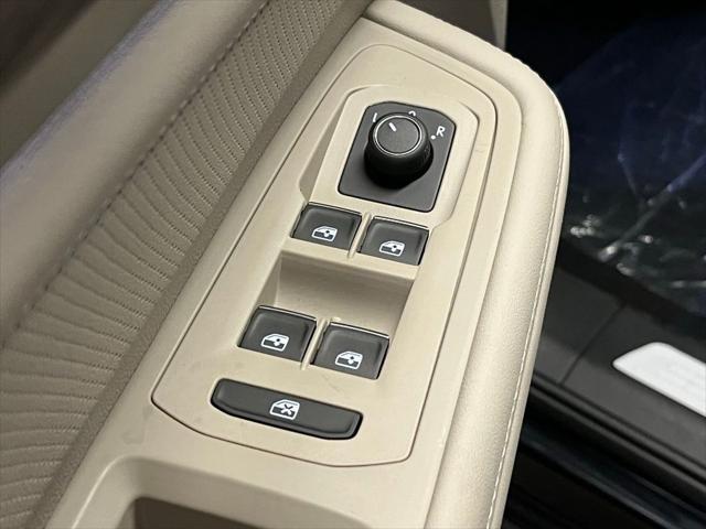 new 2025 Volkswagen Atlas car, priced at $45,563