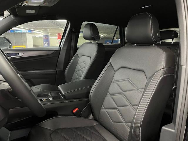 new 2025 Volkswagen Atlas Cross Sport car, priced at $38,134
