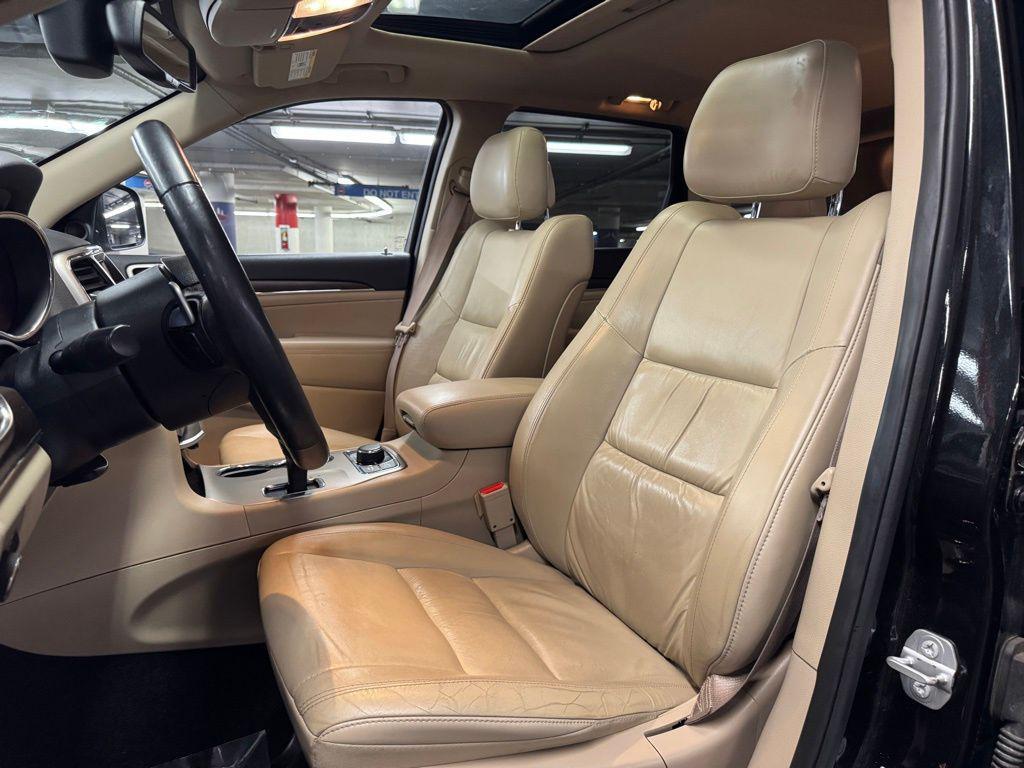 used 2015 Jeep Grand Cherokee car, priced at $14,000