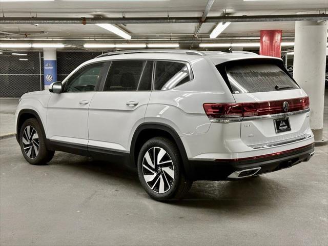 new 2024 Volkswagen Atlas car, priced at $44,686