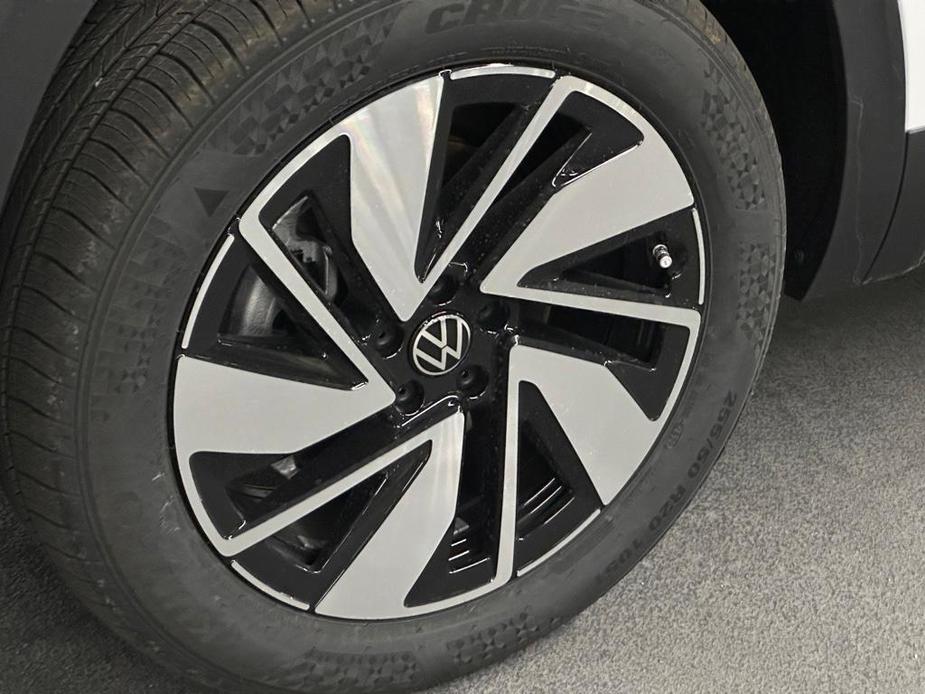 new 2024 Volkswagen Atlas car, priced at $46,685