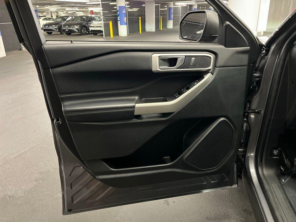 used 2022 Ford Explorer car, priced at $28,500