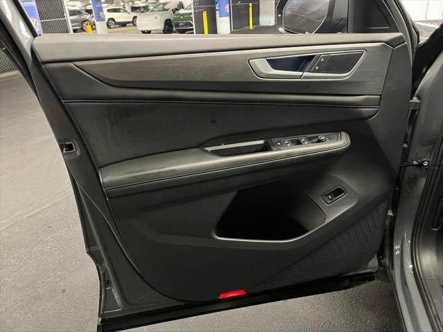 used 2024 Volkswagen Atlas Cross Sport car, priced at $35,500