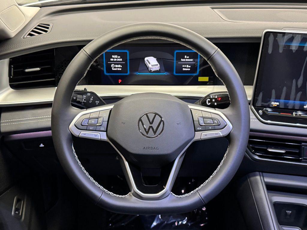 new 2025 Volkswagen Tiguan car, priced at $35,915