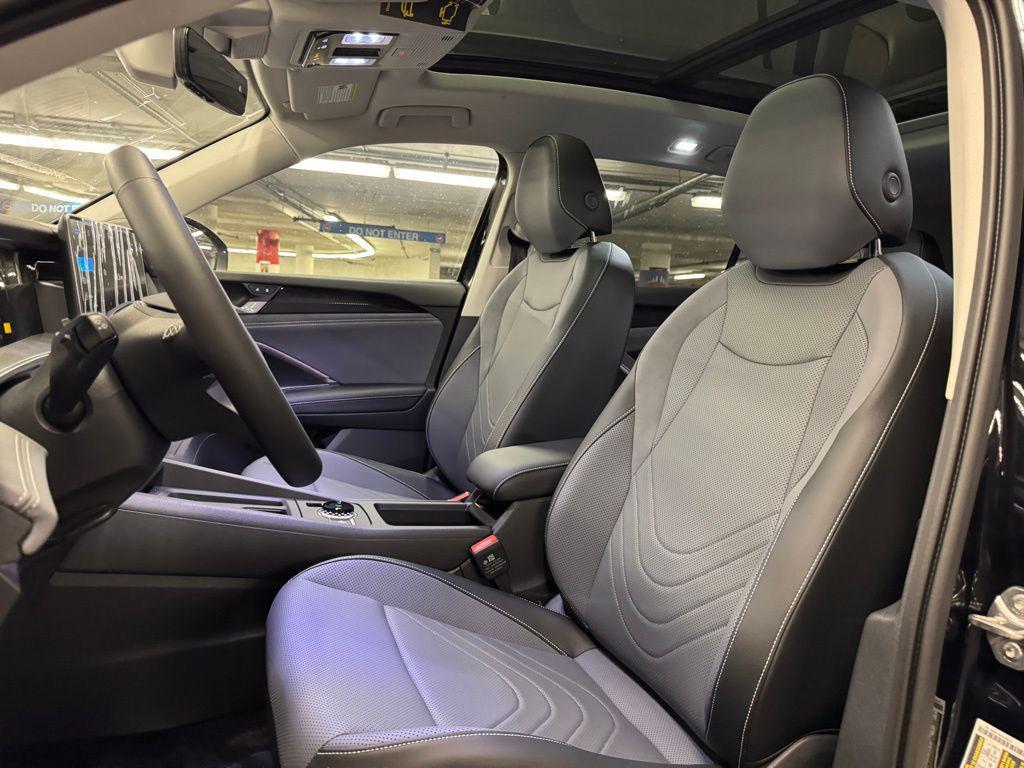 new 2025 Volkswagen Tiguan car, priced at $35,915