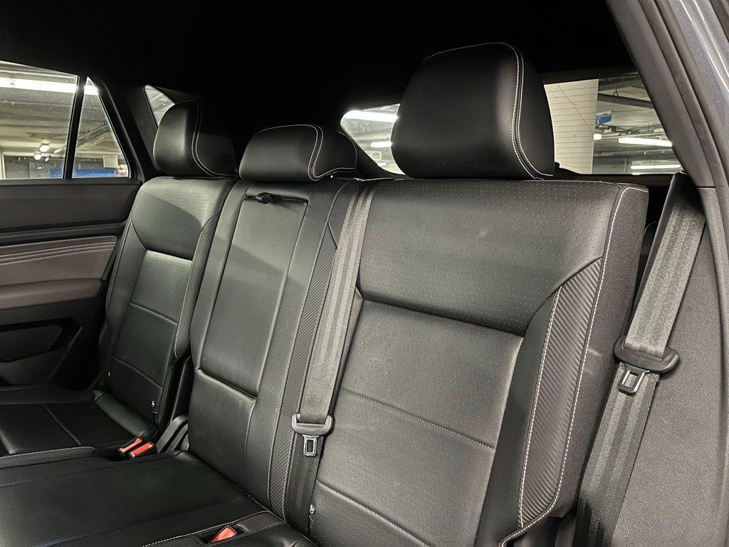 used 2022 Volkswagen Atlas Cross Sport car, priced at $25,500