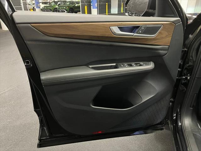 new 2025 Volkswagen Atlas car, priced at $37,367
