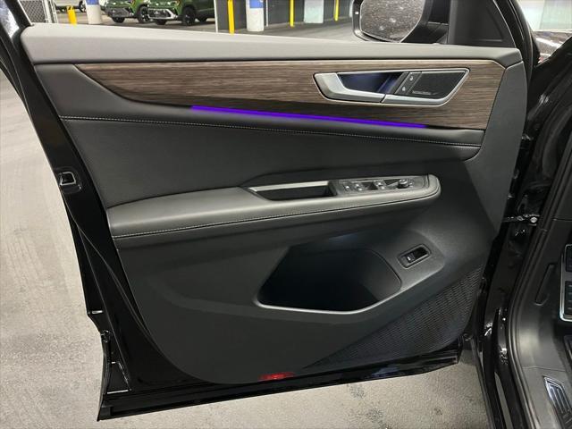 new 2025 Volkswagen Atlas car, priced at $53,064