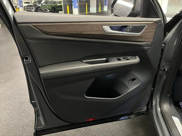 new 2025 Volkswagen Atlas car, priced at $43,902