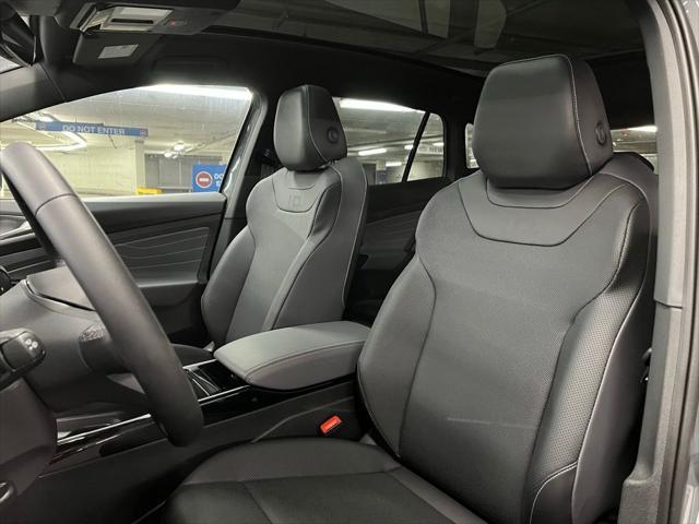 new 2025 Volkswagen ID.4 car, priced at $54,866