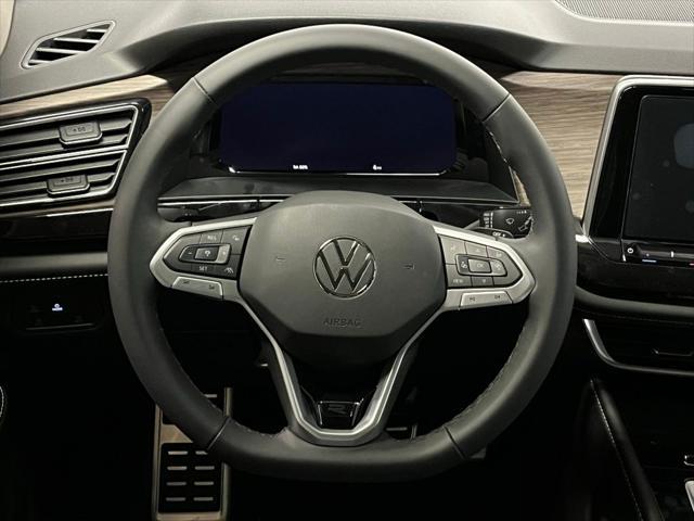 new 2025 Volkswagen Atlas car, priced at $52,701