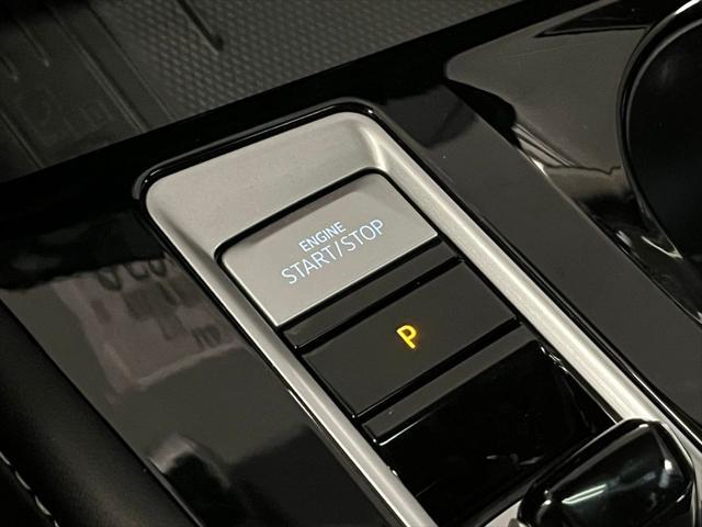 new 2025 Volkswagen Atlas car, priced at $52,701