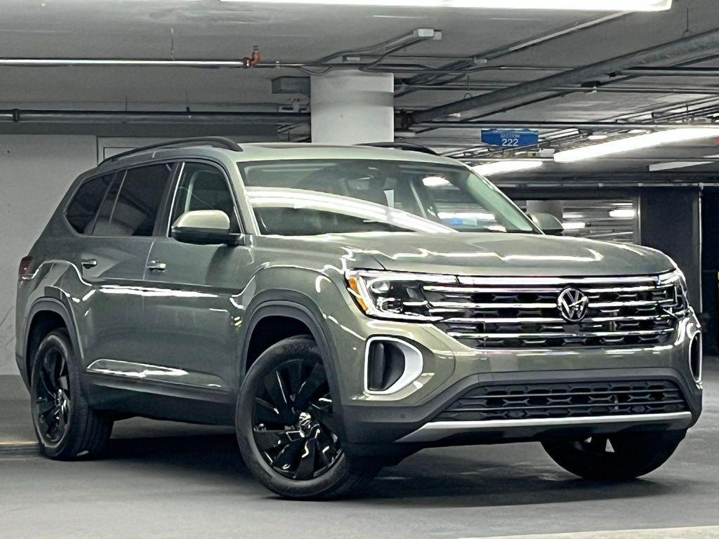 new 2026 Volkswagen Atlas car, priced at $49,626