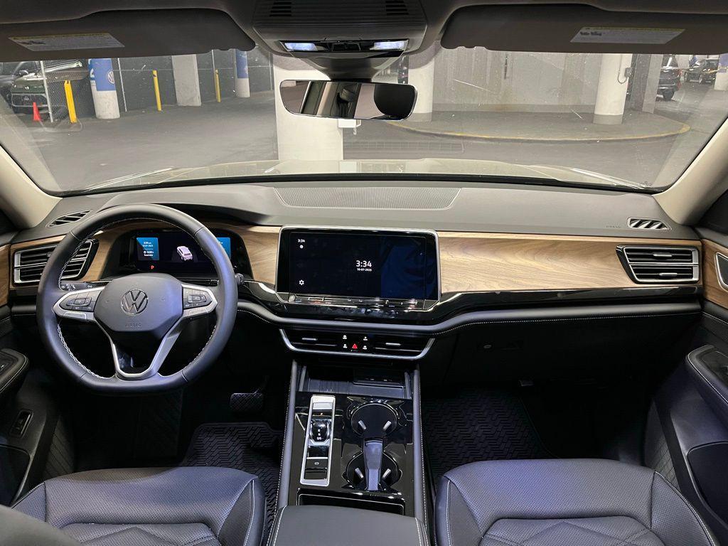 new 2026 Volkswagen Atlas car, priced at $49,626