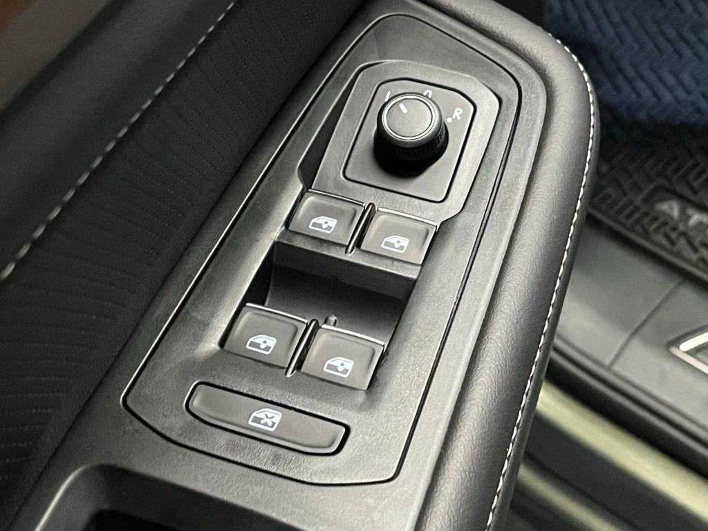 new 2026 Volkswagen Atlas car, priced at $49,626