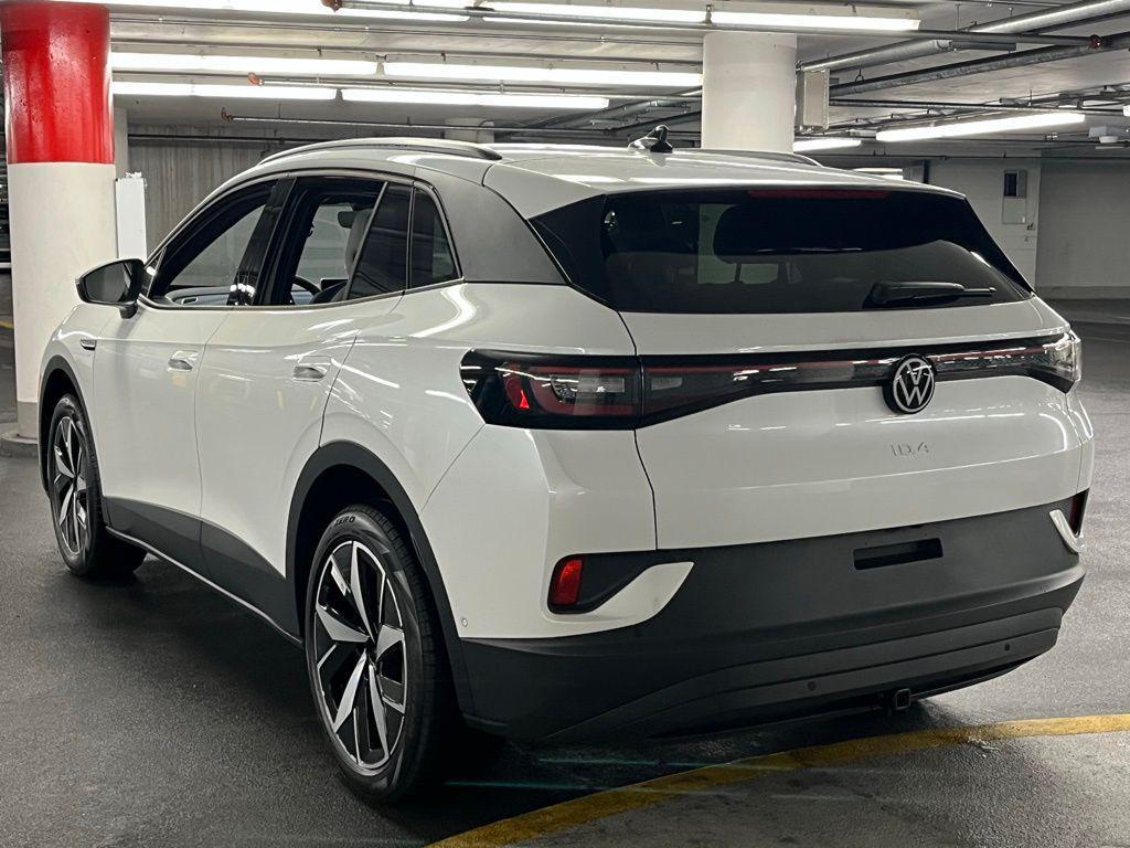 new 2025 Volkswagen ID.4 car, priced at $46,533